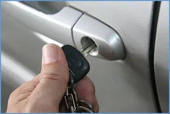 State Locksmith Services Van Nuys, CA 818-491-5045 - 21-unlock-car